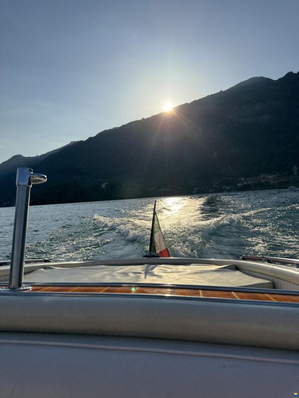 Boesch Acapulco 580 Runabout