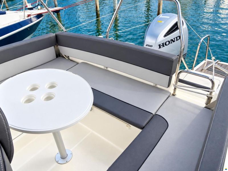 Jeanneau Cap Camarat 7.5 WA Serie 2