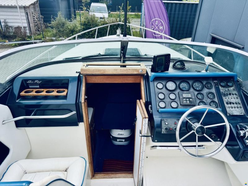 Sea Ray 260 (OV) Overnighter