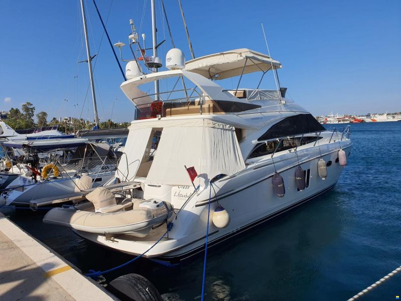 Princess Flybridge 54