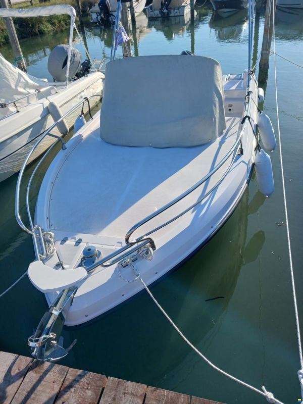 Ranieri Shadow 19