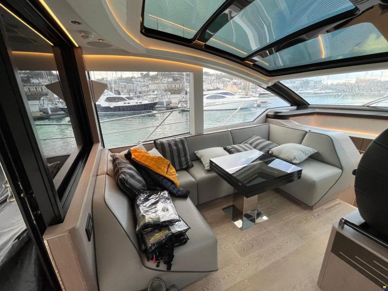 Sunseeker Predator 60 EVO