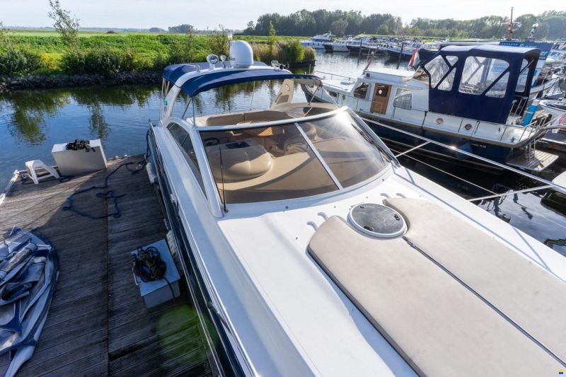 Princess V42