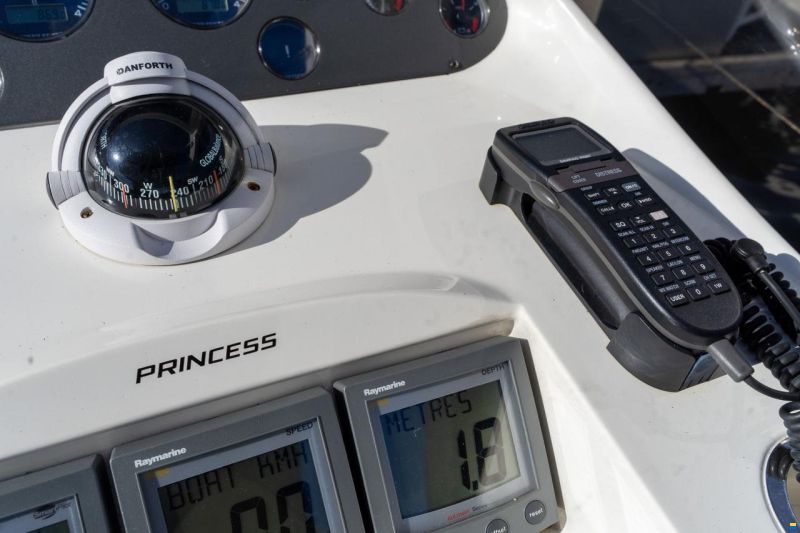 Princess V42
