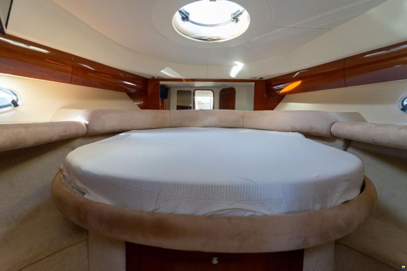 Princess V42