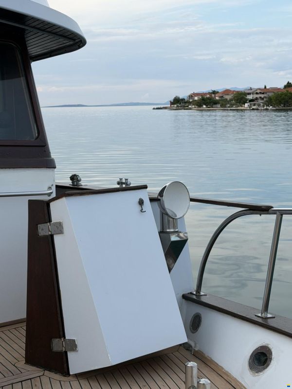 Blue Ocean 50