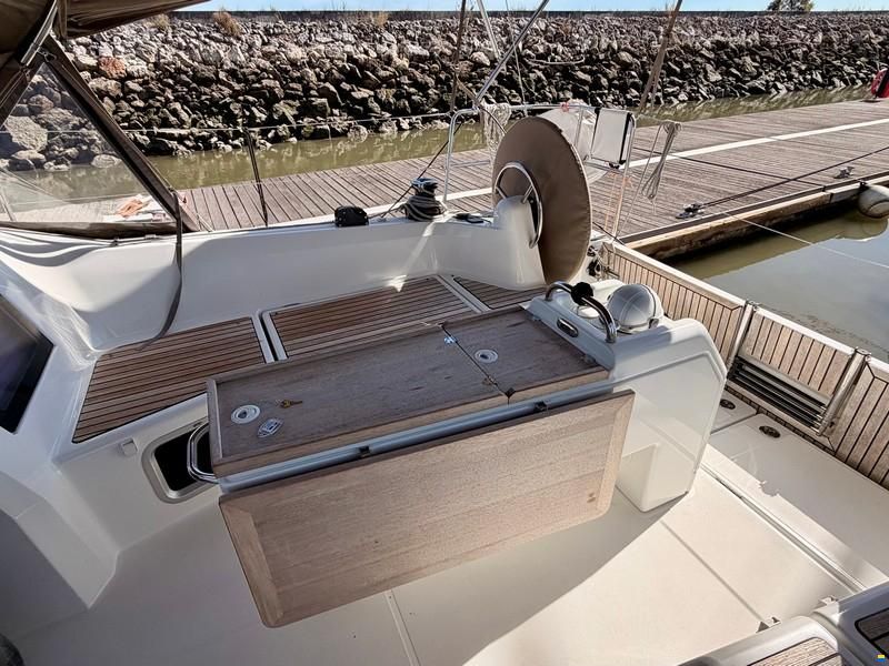 Jeanneau Sun Odyssey 410