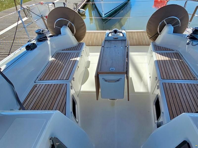 Jeanneau Sun Odyssey 410