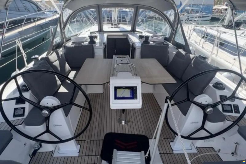 Bavaria C42