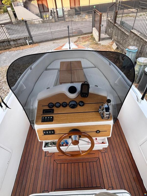Airon Marine 22 Fish