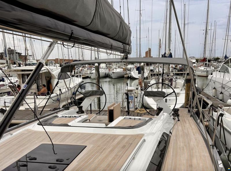 Solaris 44