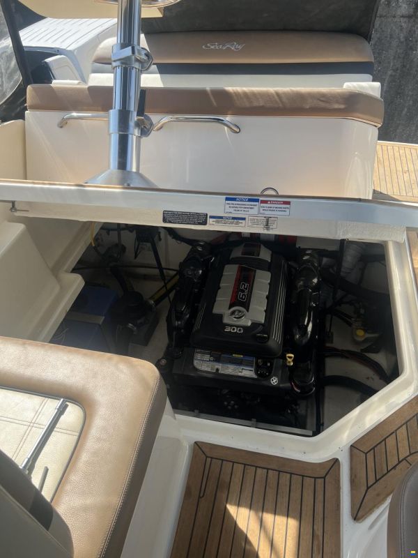 Sea Ray Sundancer 265