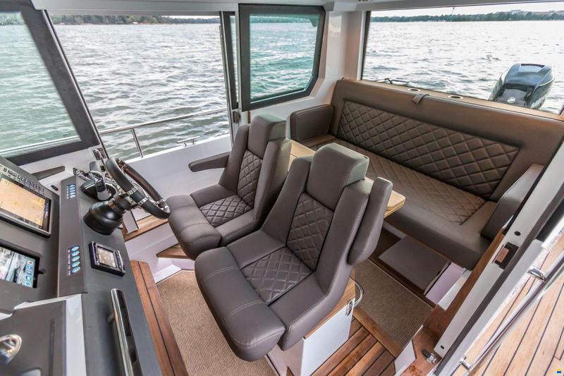 Axopar 28 CABIN
