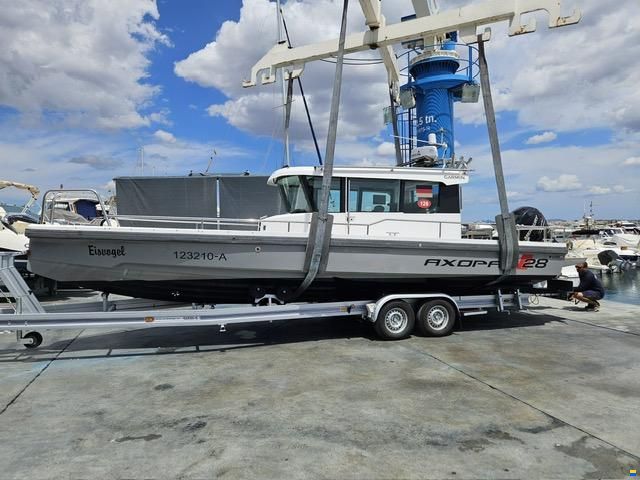 Axopar 28 CABIN