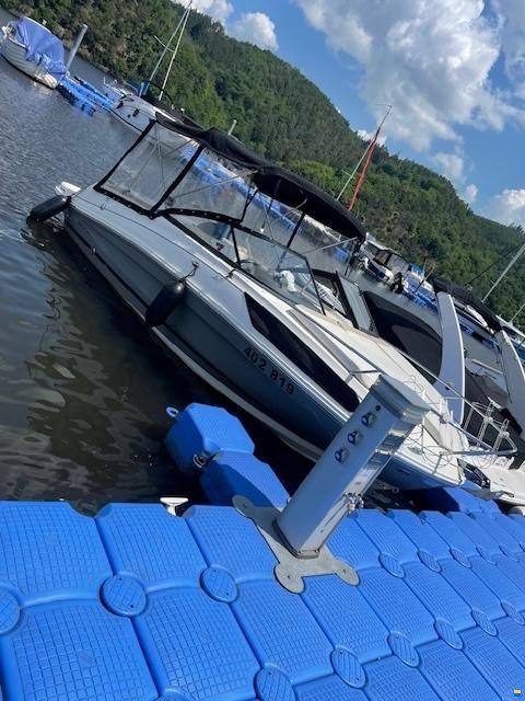 Bayliner VR5