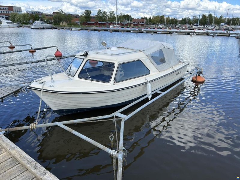 Uttern 560HT