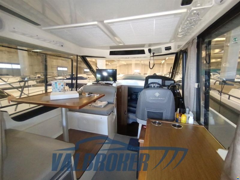 Jeanneau Merry Fisher 895