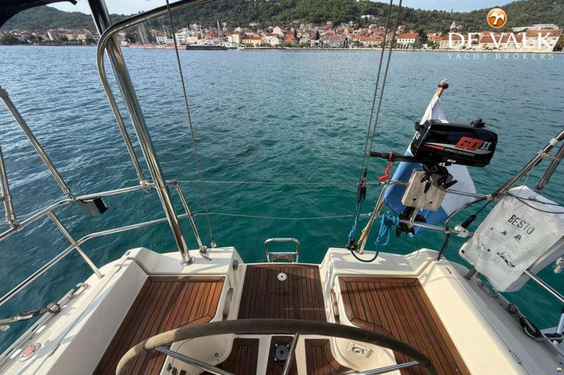 Hanse 371