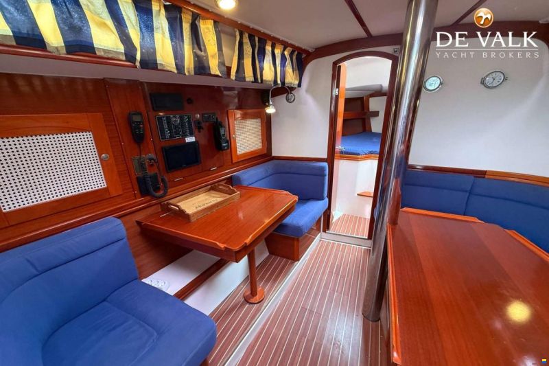 Hanse 371