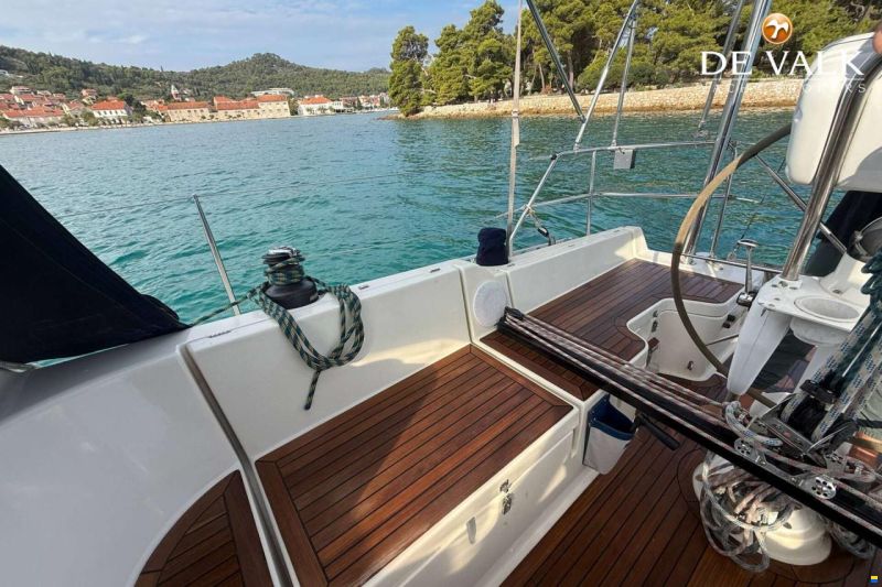 Hanse 371