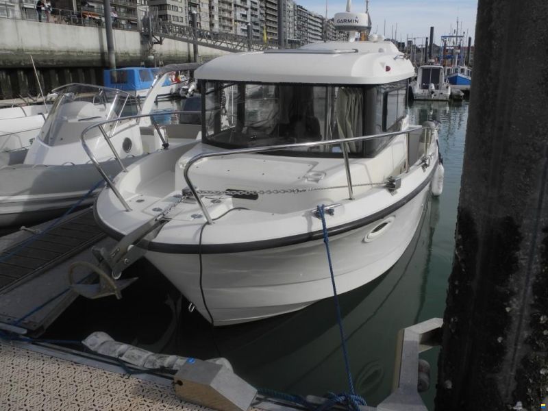 Quicksilver 755 Pilothouse