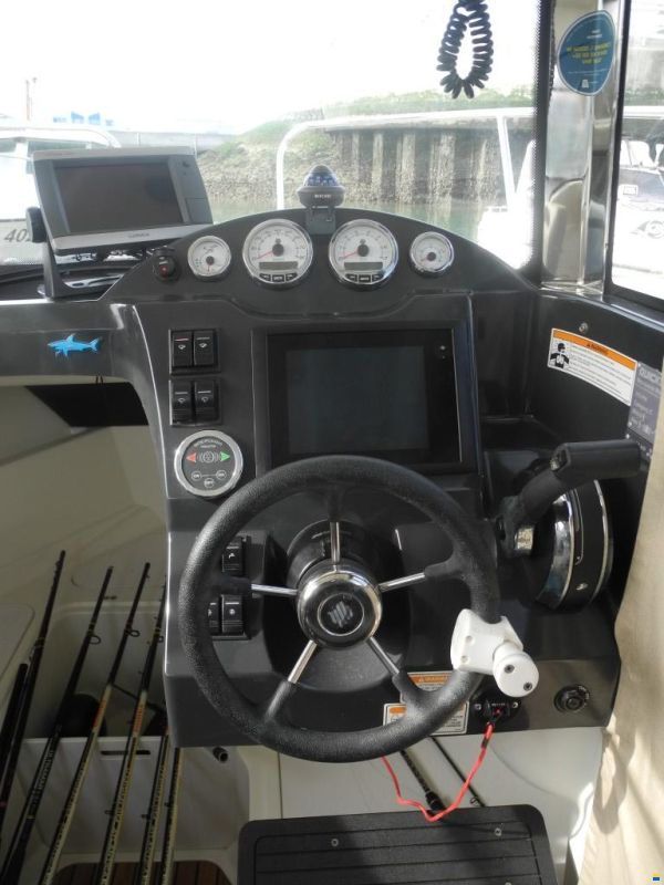 Quicksilver 755 Pilothouse