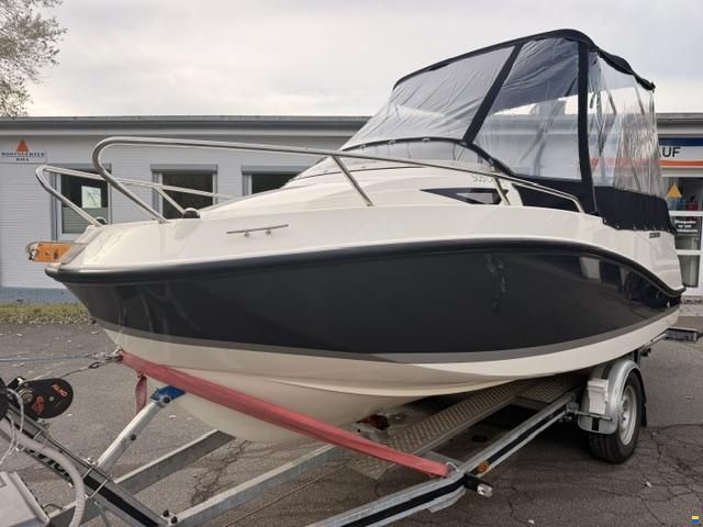 Quicksilver 505 Cabin mit 60PS CT & Trailer