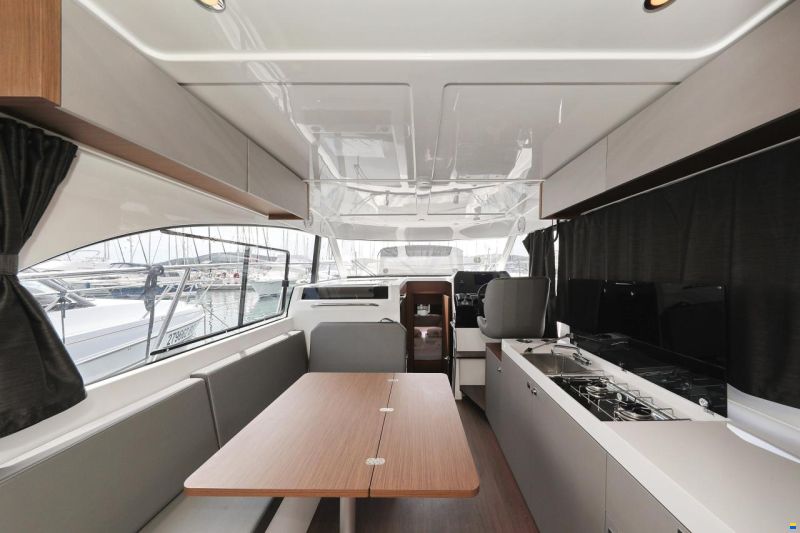 Beneteau Antares 11 FLY
