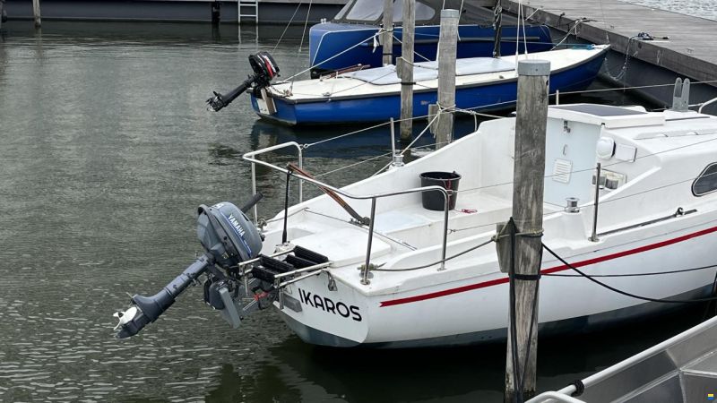 Hurley 20