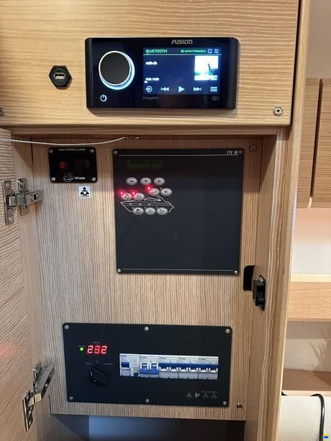 Bavaria S33 HT
