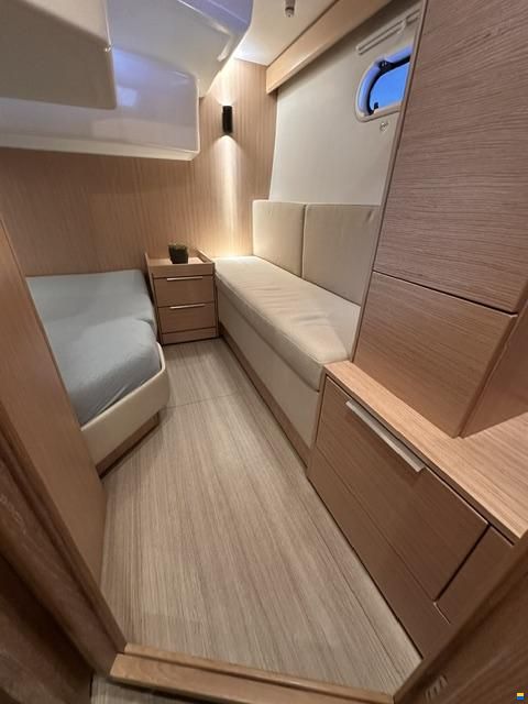 Bavaria S33 HT