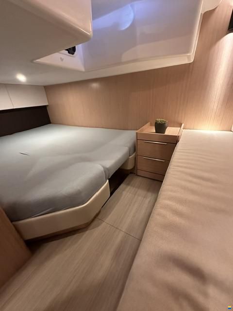 Bavaria S33 HT