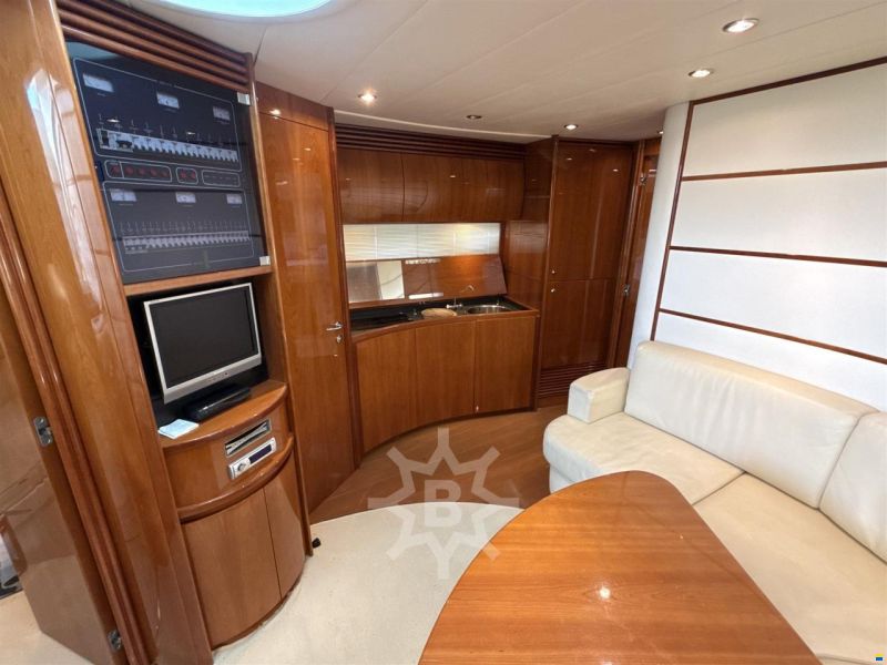 Pershing 50'