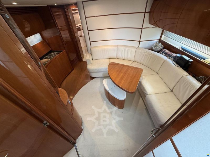 Pershing 50'