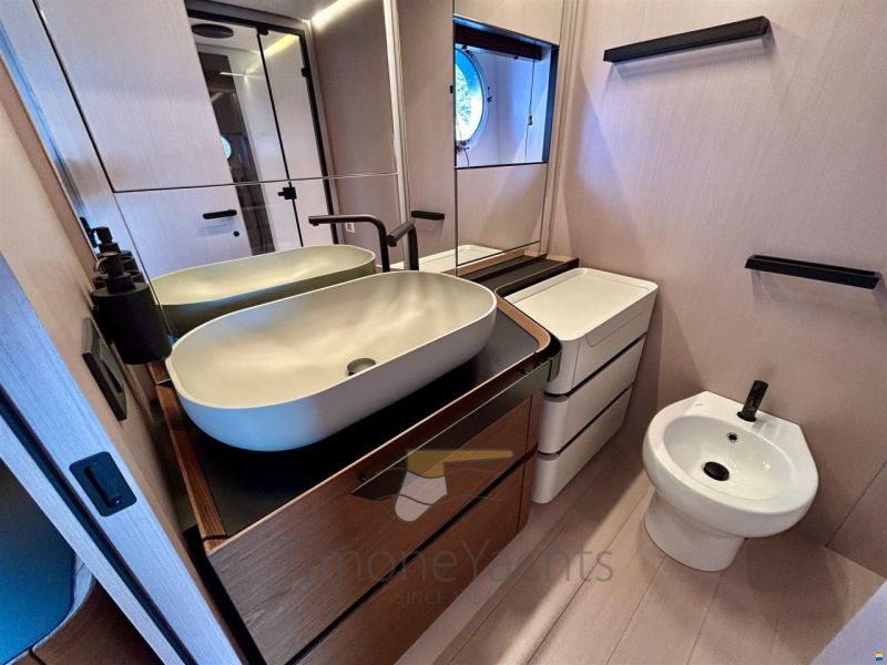 Azimut S8