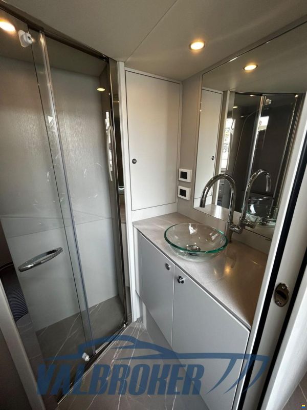 Absolute Navetta 70