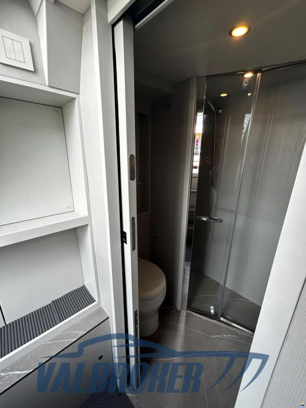 Absolute Navetta 70