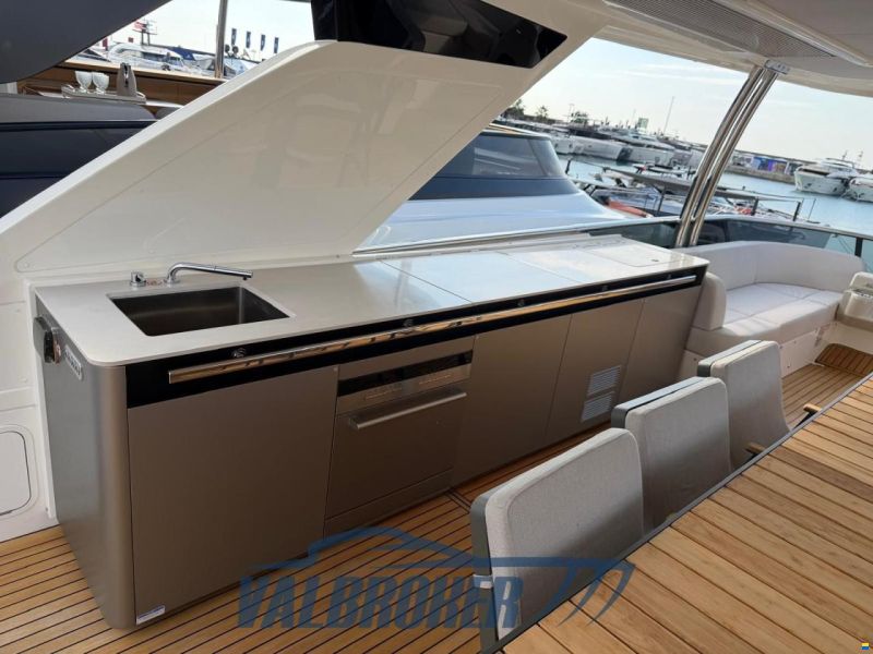 Absolute Navetta 70
