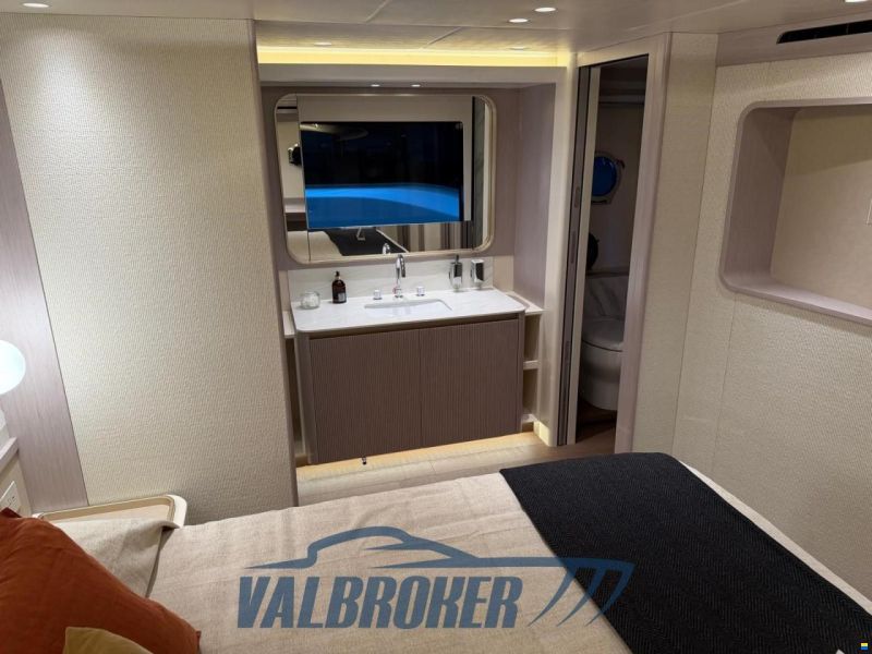 Absolute Navetta 70