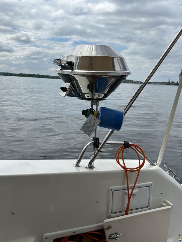 Rinker Fiesta Fee 280