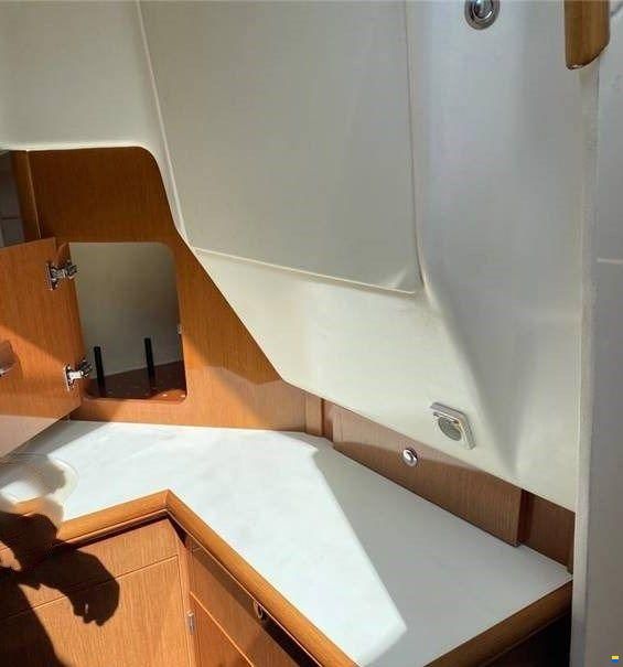 Jeanneau Prestige 32'