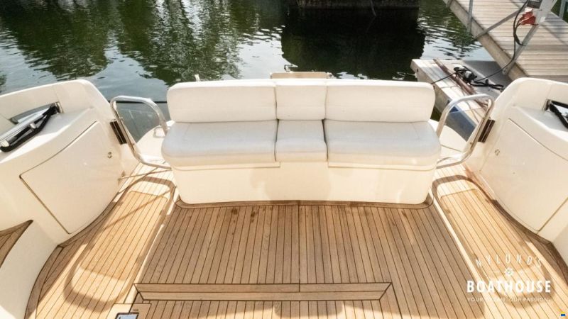 Azimut 42 Fly