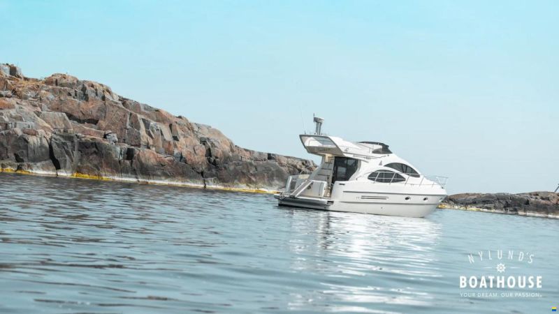 Azimut 42 Fly