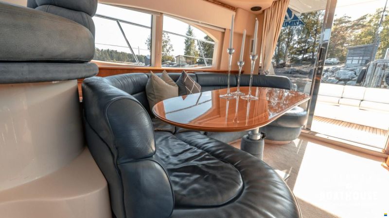 Azimut 42 Fly