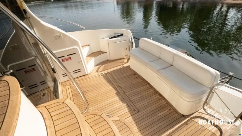 Azimut 42 Fly