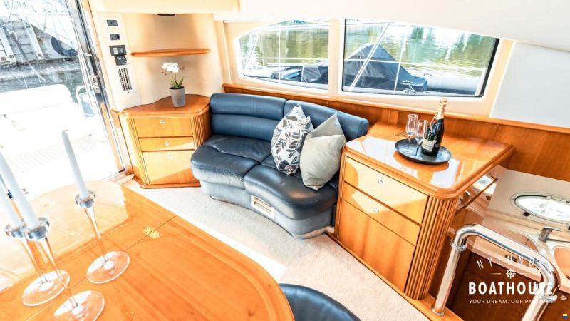Azimut 42 Fly