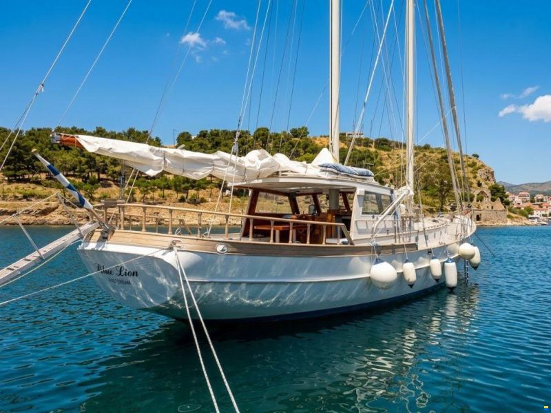 Schooner Palmer Johnson 71