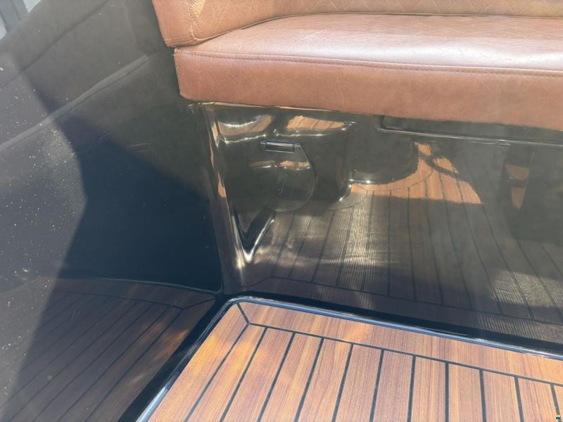 Maxima 600 Tender