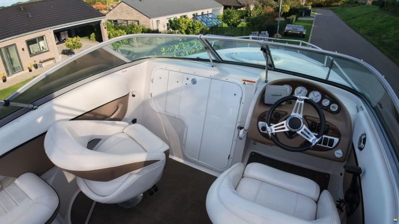 Four Winns 215 sundowner