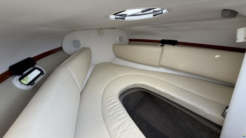 Four Winns 215 sundowner